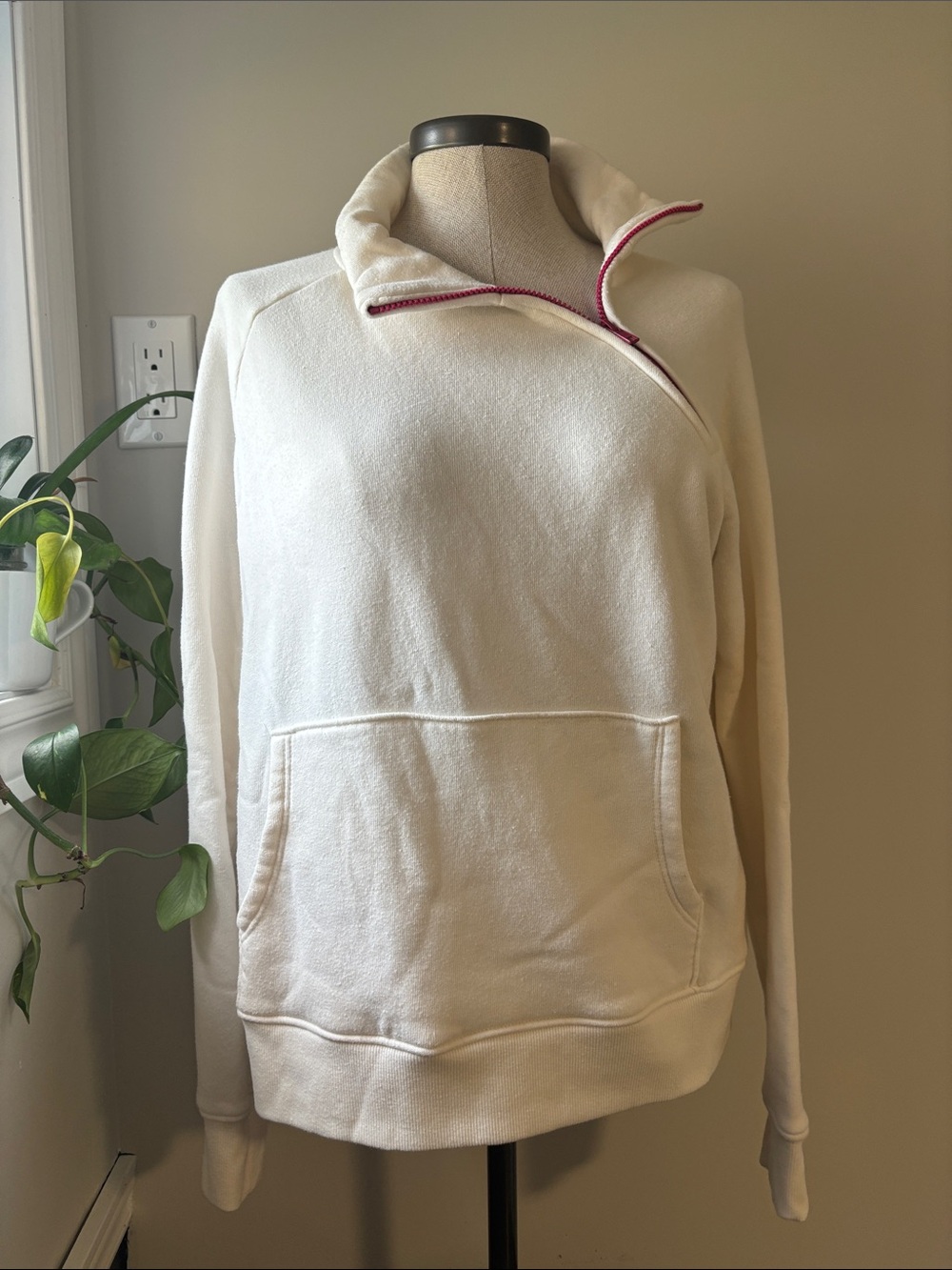 PELOTON sweater